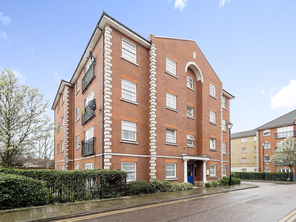 2 bed flat for sale in Manor Park, London E12 Zoopla