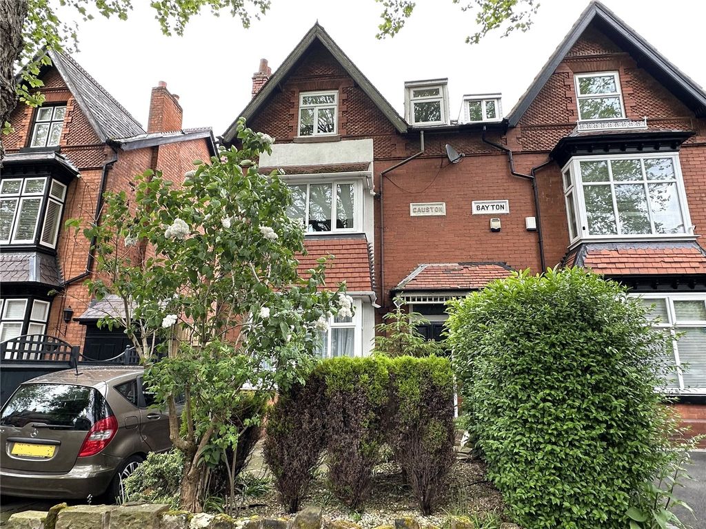 5 bed semidetached house for sale in Arden Road, Acocks Green