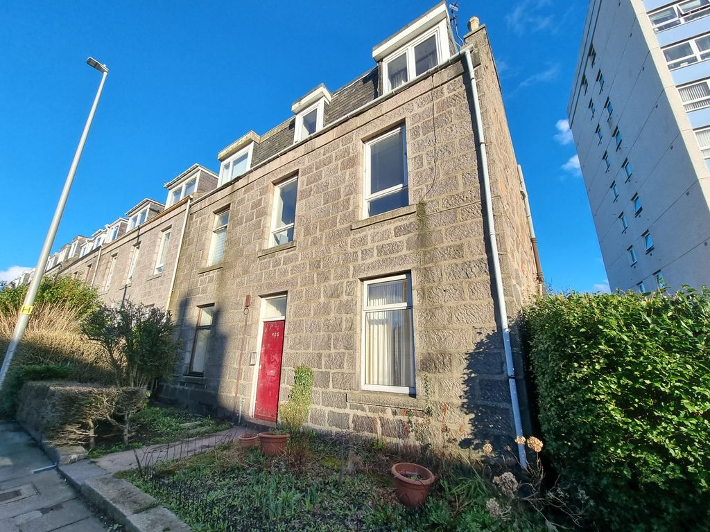 1 bed flat for sale in Holburn Street, Holburn, Aberdeen AB10, £49,950