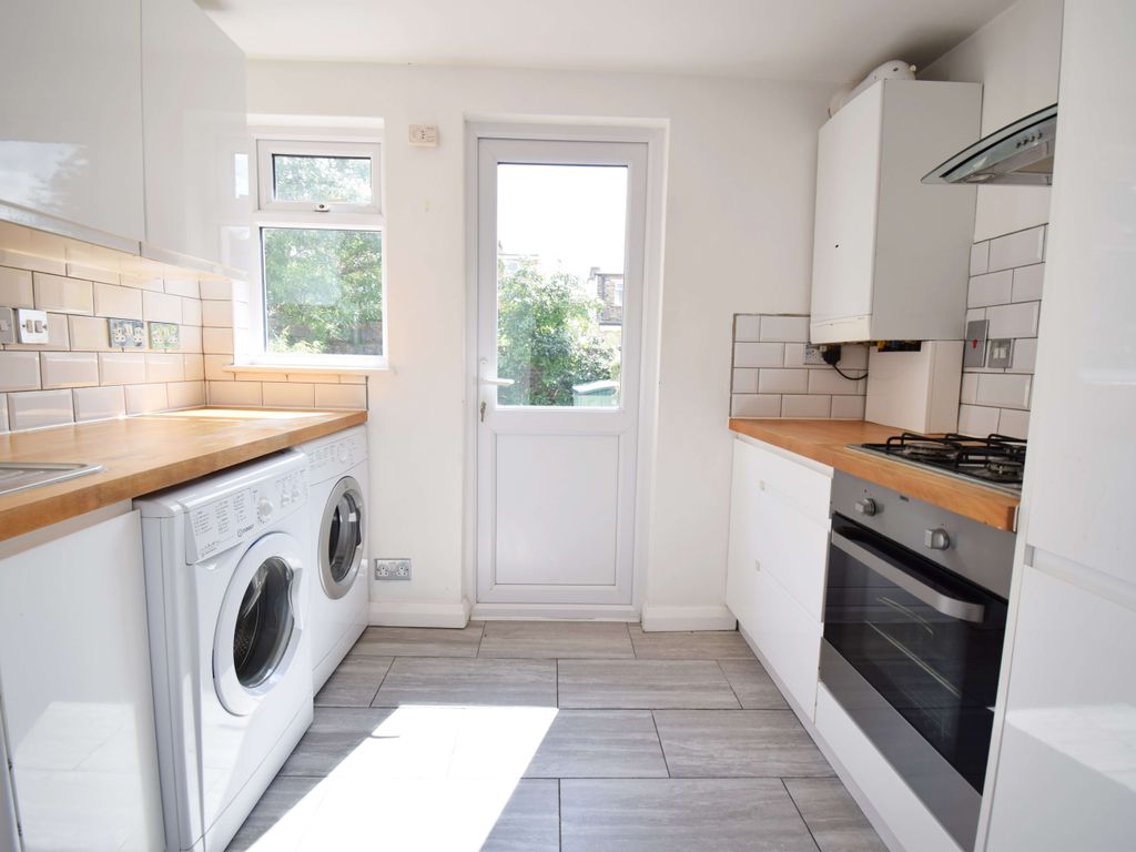 1 bed flat to rent in Springhead Enterprise Park, Springhead Road