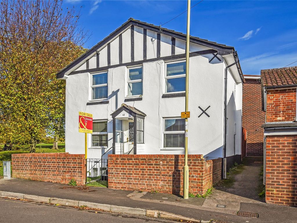 3 bed property for sale in Adelaide Road, Andover SP10 Zoopla