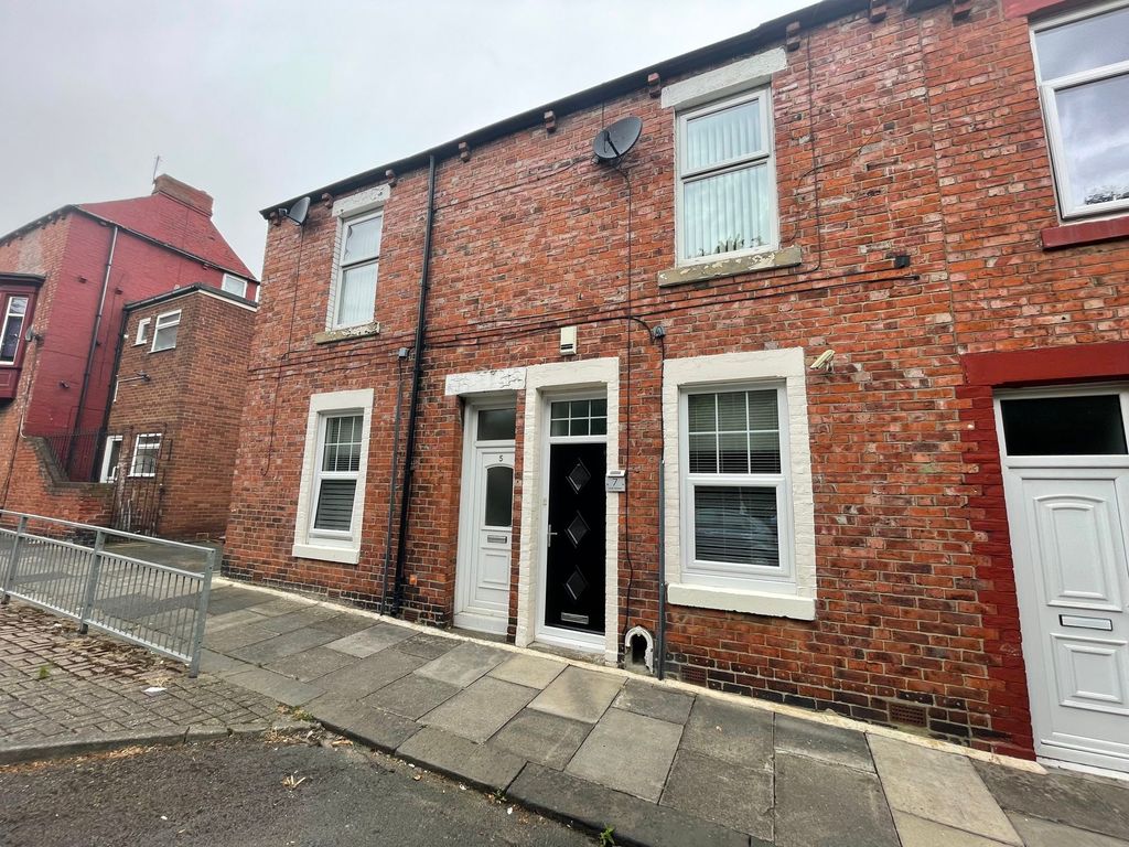 2 bed flat for sale in Vine Street, South Shields NE33 Zoopla