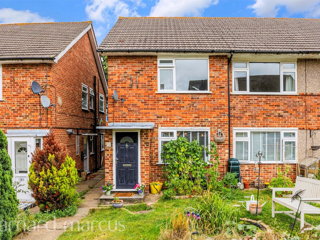 2 bed for sale in Vernon Close, West Ewell, Epsom KT19, £350,000 Zoopla