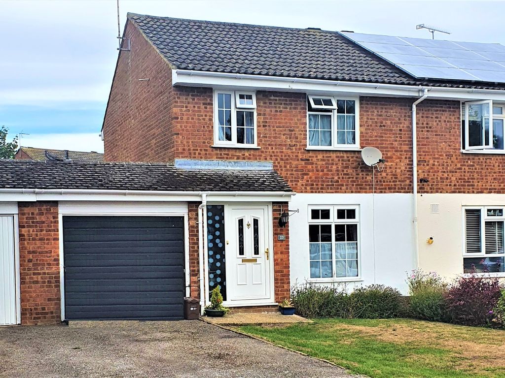 Coniston Road, Linslade, Leighton Buzzard LU7  