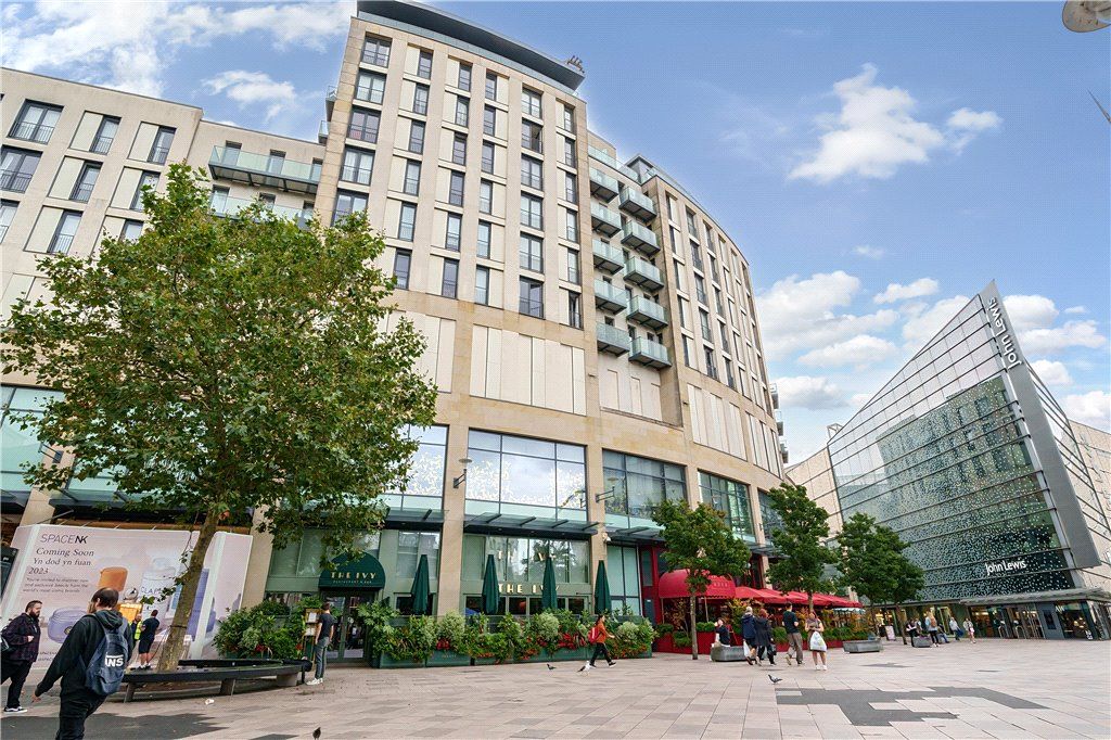 2 bed flat for sale in The Hayes, Cardiff City Centre, Cardiff CF10, £