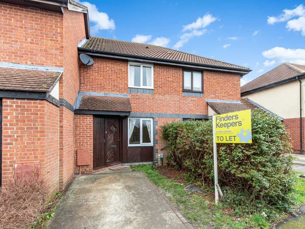 2 bed terraced house to rent in Gibson Close, Abingdon OX14, £1,300 pcm