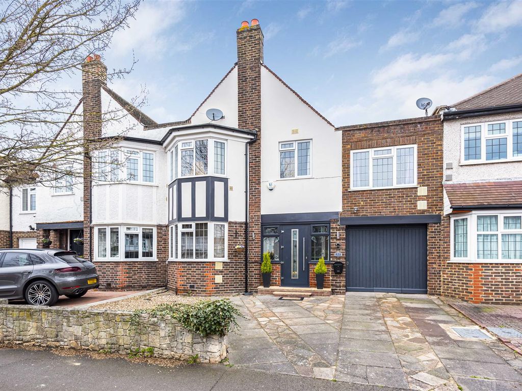 4 bed semidetached house for sale in Burlington Road, Osterley