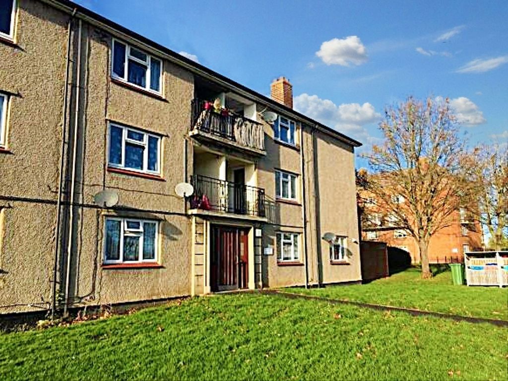 2 bed flat for sale in Pitman Road, Cheltenham GL51, £95,000 Zoopla