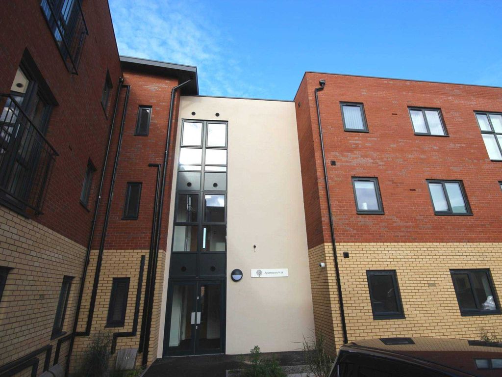 2 bed flat to rent in Lower Broughton Road, Broughton M7, £1,050 pcm