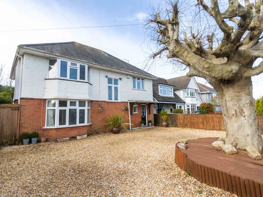 5 bed property to rent in St Lukes Road, Winton, Bournemouth BH3 Zoopla