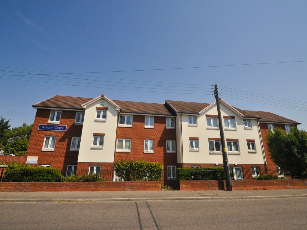 1 bed flat for sale in Church Road, Hadleigh, Benfleet SS7 Zoopla
