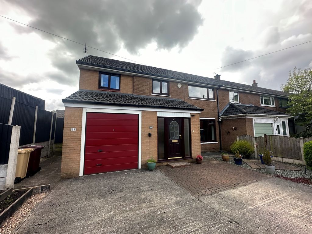 5 bed semidetached house for sale in Booth Road, Little Lever, Bolton