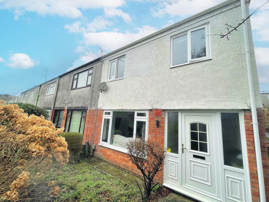 3 bed semidetached house for sale in Broad Parks, West Cross, Swansea