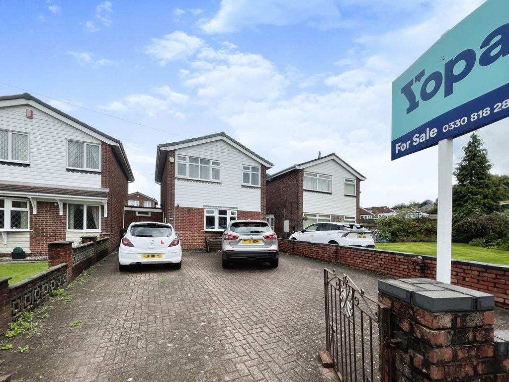 3 bed detached house for sale in Heathcote Street, Longton, StokeOn