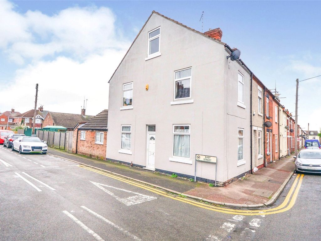 3 bed end terrace house for sale in East Street, SuttonInAshfield