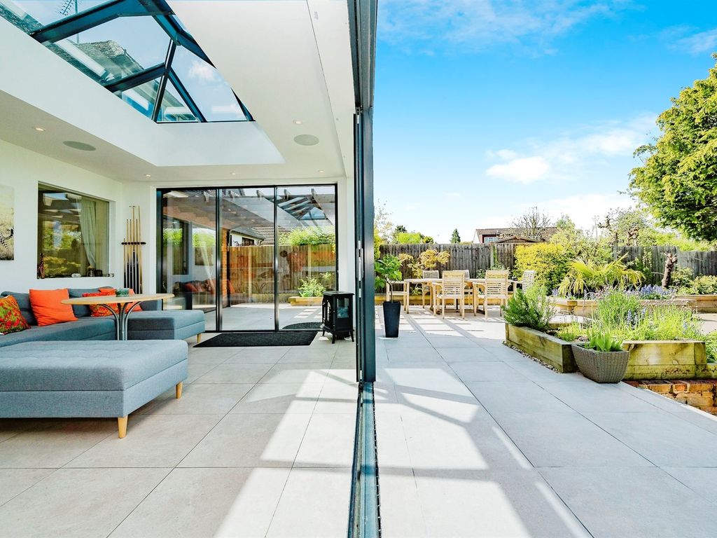 5 bed detached house for sale in Highfield Road, Sandridge, St. Albans