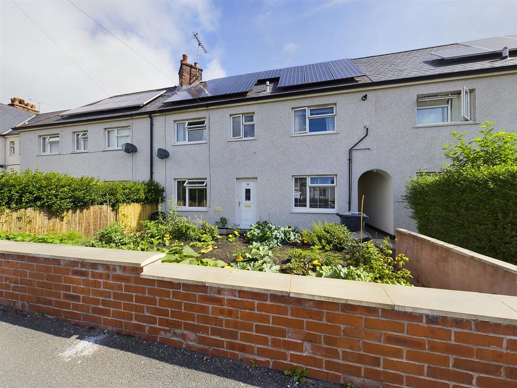 3 bed terraced house for sale in Second Avenue, Llay, Wrexham LL12 Zoopla