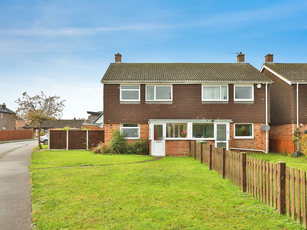 3 bed semidetached house for sale in Kiln Close, Old Catton, Norwich