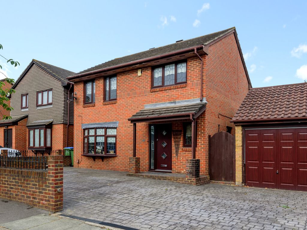 4 bed detached house for sale in Chapel Farm Road, London SE9 Zoopla