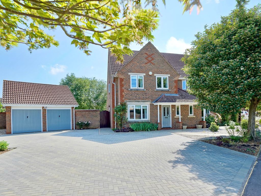 5 bed detached house for sale in Sweetings Road, Godmanchester