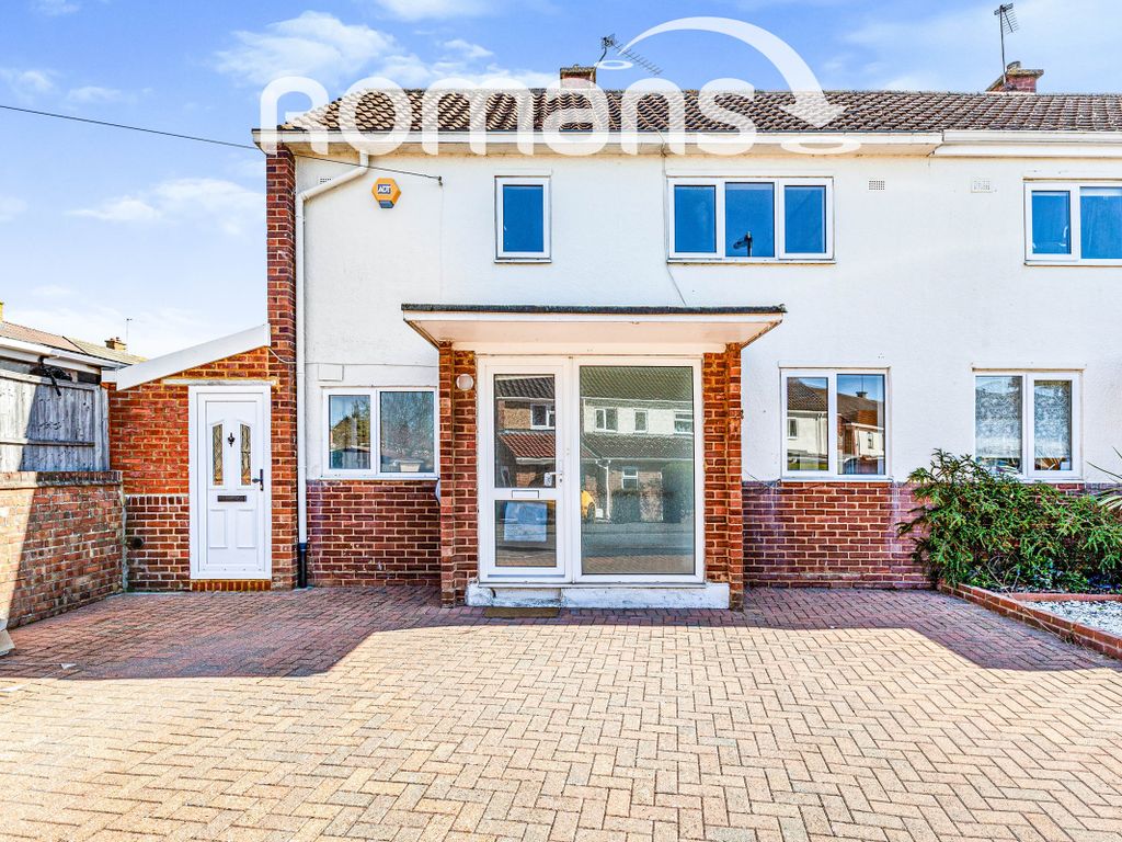 3 bed semidetached house to rent in Gage Close, Maidenhead SL6 Zoopla