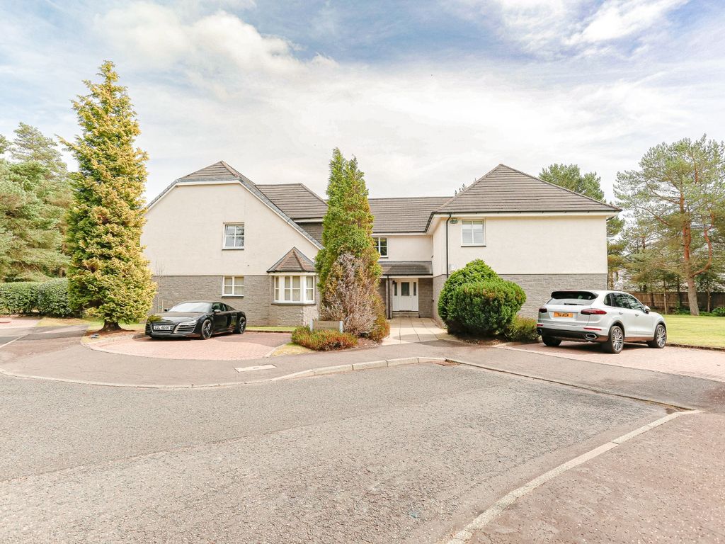 3 bed flat to rent in Windsor Gardens, Auchterarder PH3, £1,350 pcm