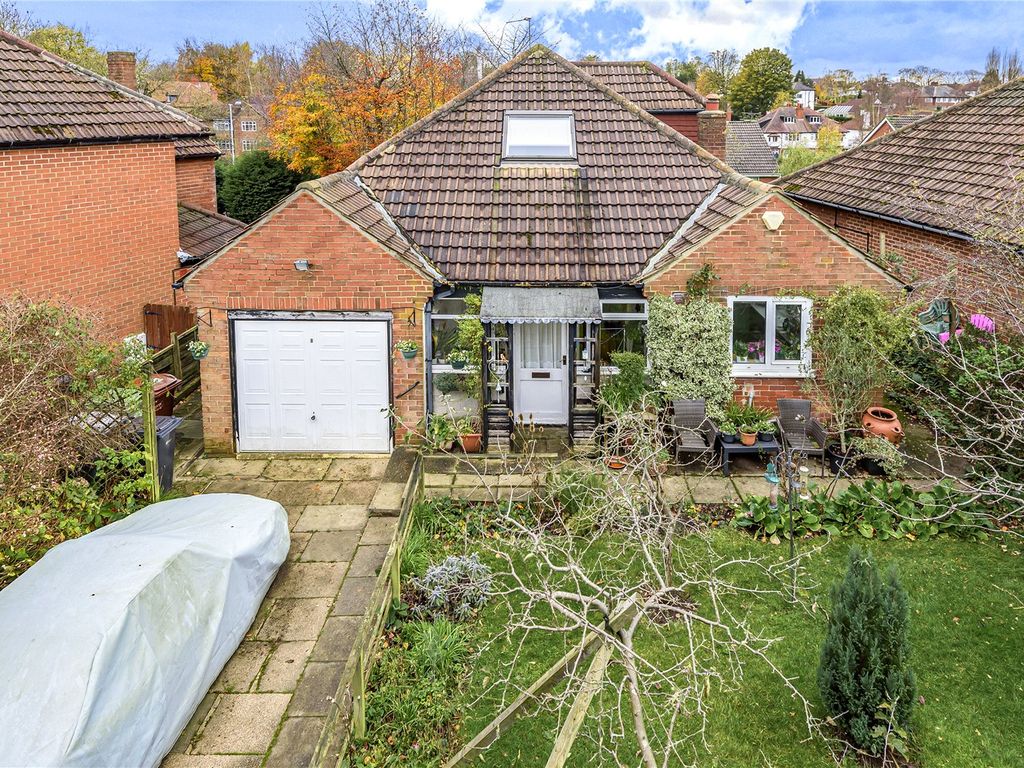 Allerton Grange Close Leeds West Yorkshire LS17  