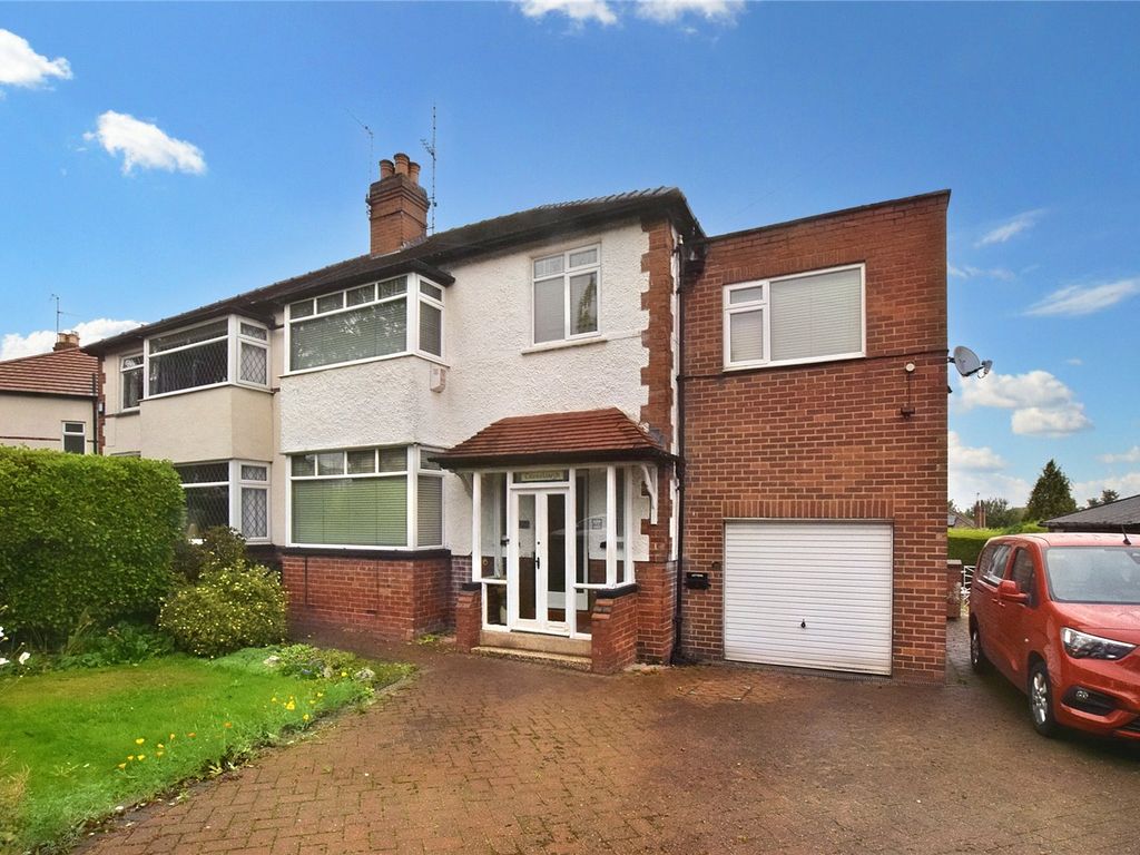 5 bed semidetached house for sale in Armley Grange Avenue, Leeds, West