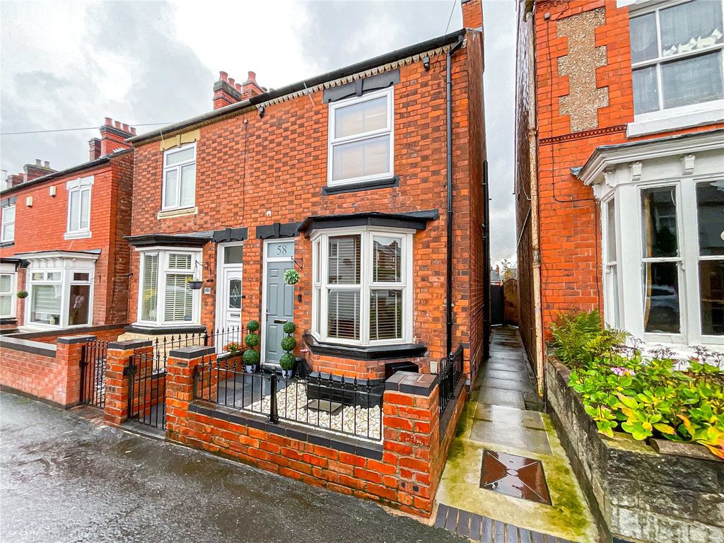 3 bed semidetached house for sale in Thomas Street, Tamworth