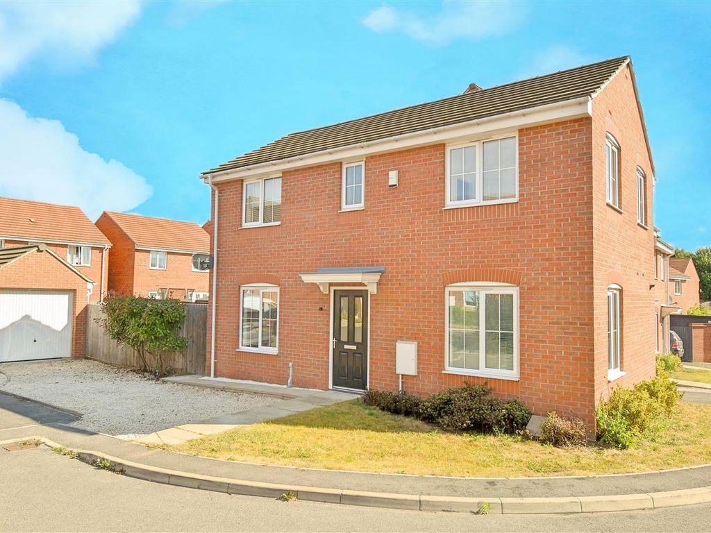 3 bed detached house for sale in Palace Gardens, Clipstone Village