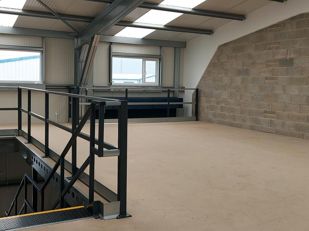 Property to let in Maple Leaf Business Park, Manston, Ramsgate CT12, £11,400 pa Zoopla