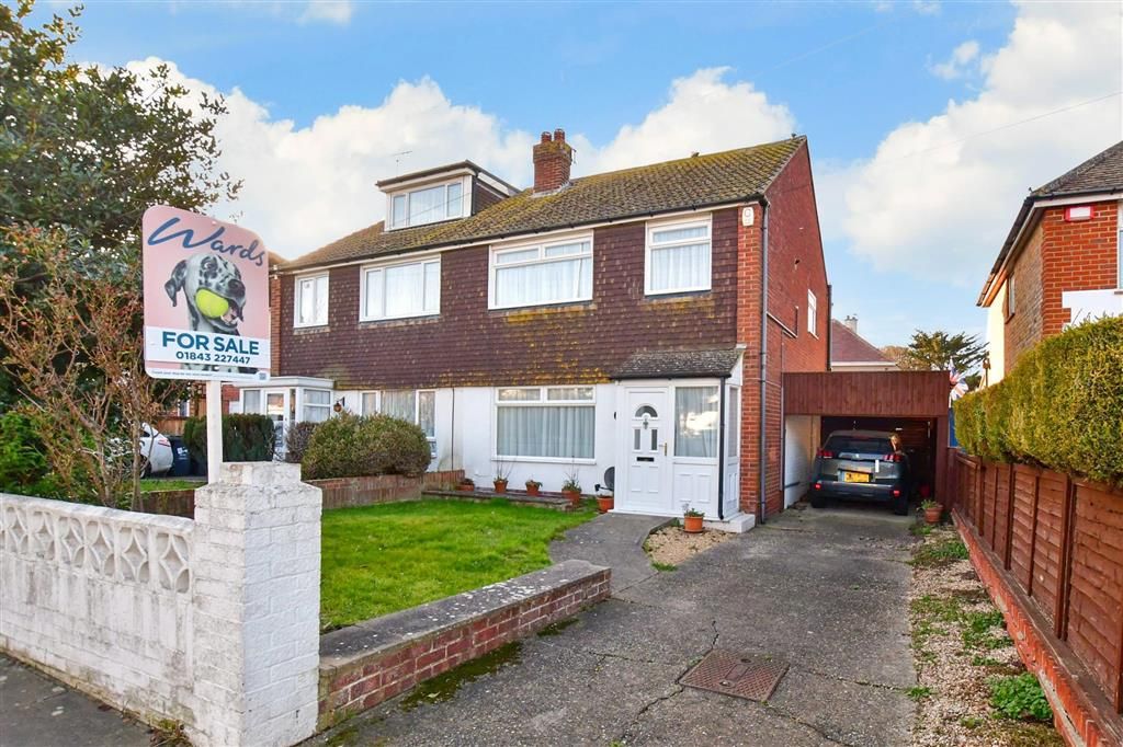 3 bed semidetached house for sale in Northumberland Avenue