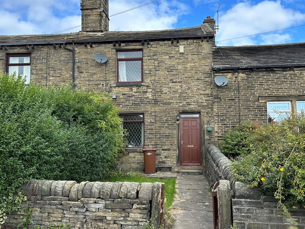 2 bed cottage for sale in Starting Post, Idle Moor, Bradford BD10, £185,000 Zoopla