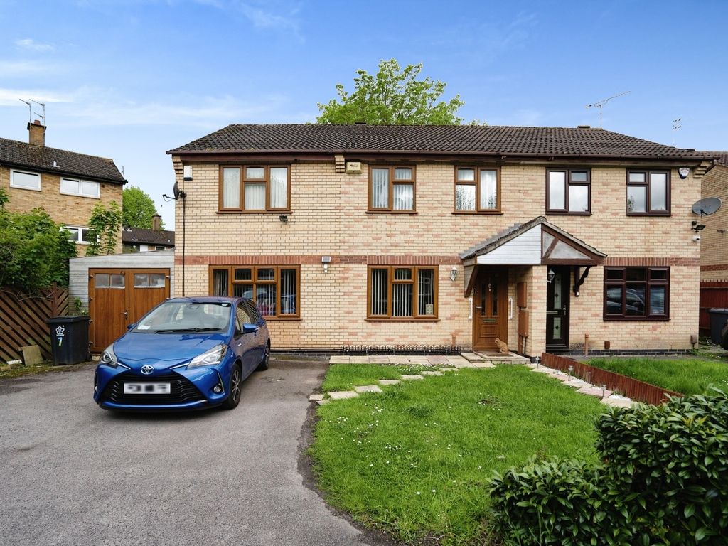 6 bed semidetached house for sale in Bracken Close, Leicester LE5 Zoopla