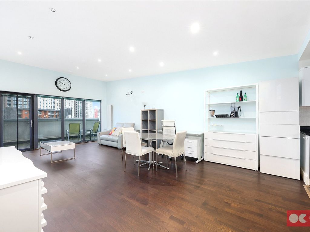 2 bed flat to rent in Jupiter House, 2 Turner Street, London E16 Zoopla