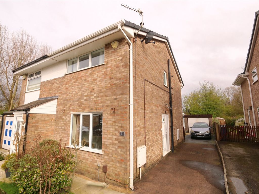 2 bed semidetached house for sale in Broadhurst, Denton, Manchester