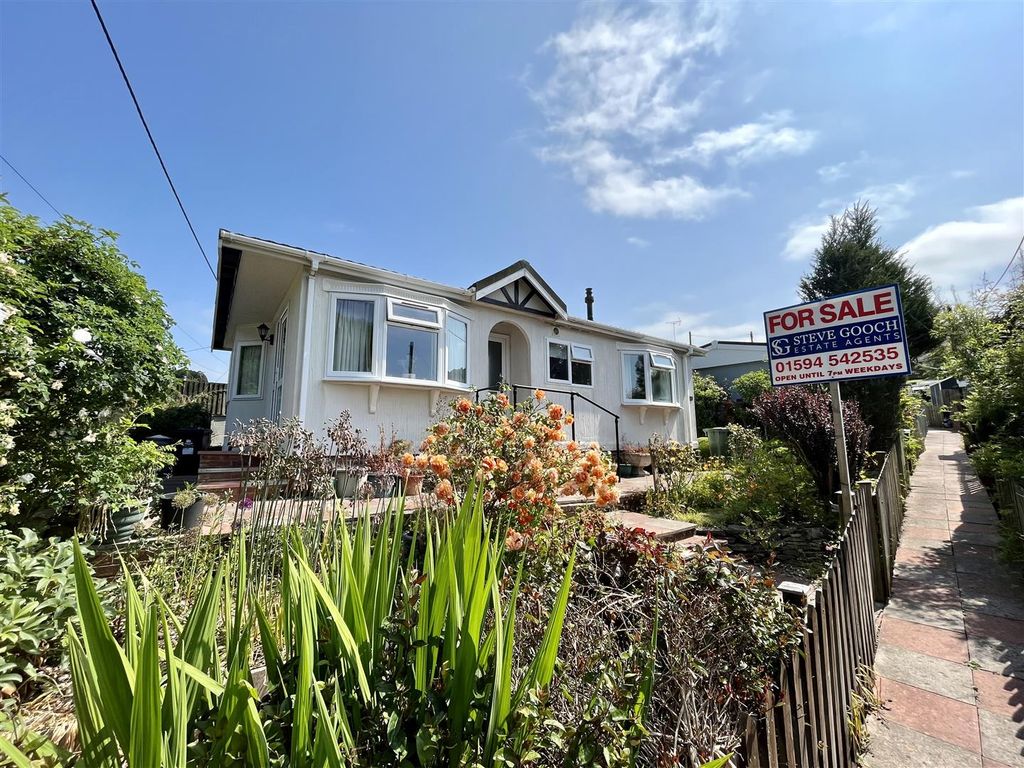 2 bed mobile/park home for sale in Railway Road, Cinderford GL14, £110,000 Zoopla