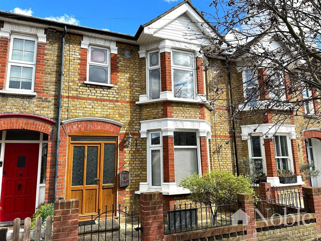 3 bed terraced house for sale in Craigdale Road, Hornchurch RM11 Zoopla
