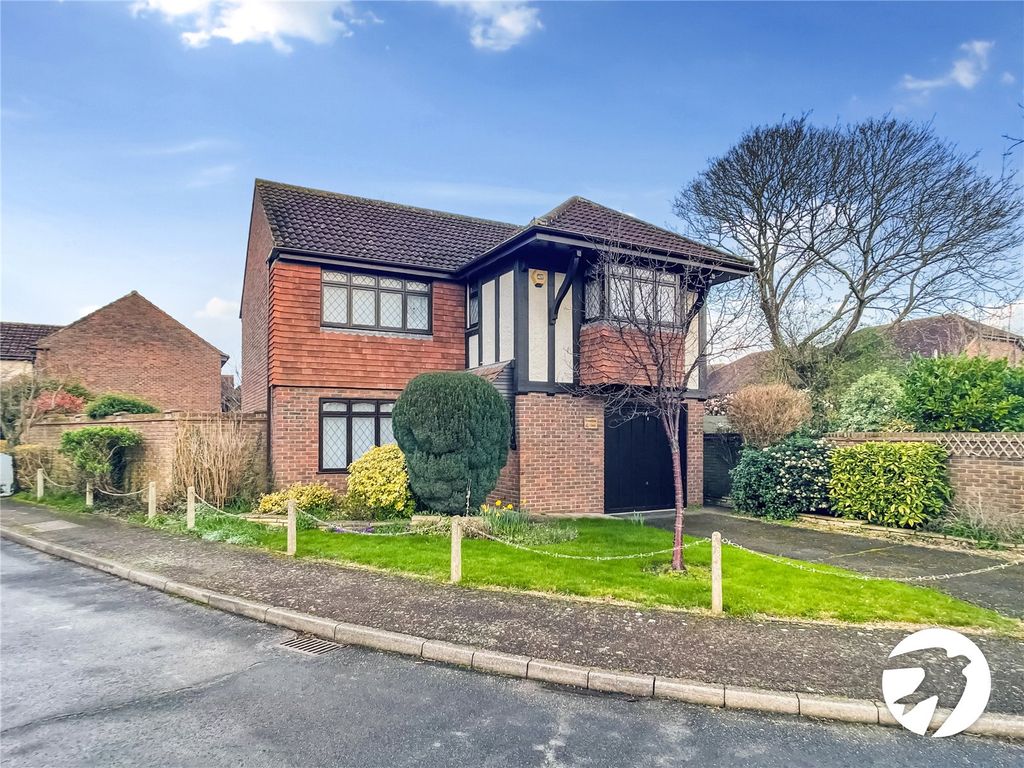 4 bed detached house for sale in Langworth Close, Wilmington, Dartford