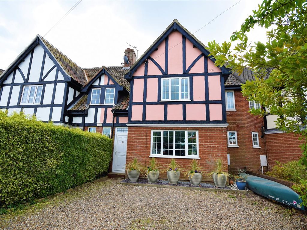 3 bed terraced house for sale in Gordon Avenue, Thorpe St. Andrew