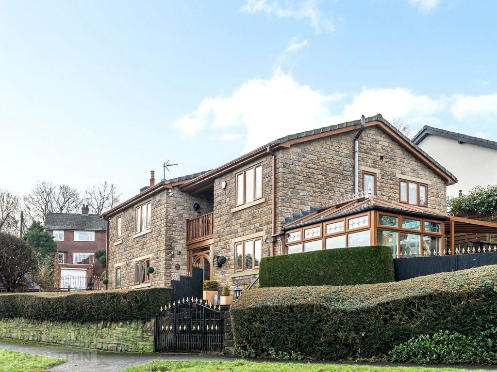 4 bed detached house for sale in Simmondley New Road, Glossop