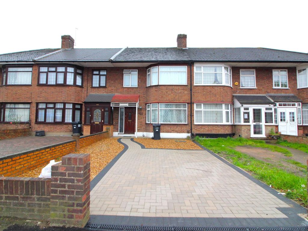 3 Bed Terraced House For Sale In High Road Chadwell Heath Romford Rm6