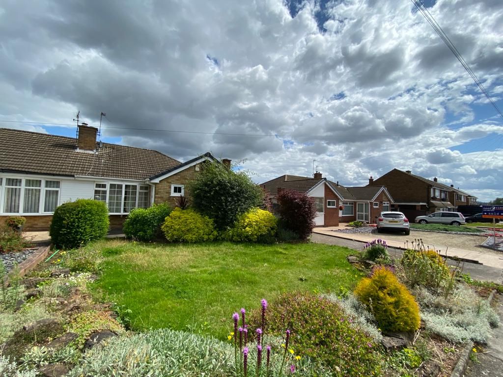 2 bed semidetached bungalow for sale in Shortwood Avenue, Hucknall