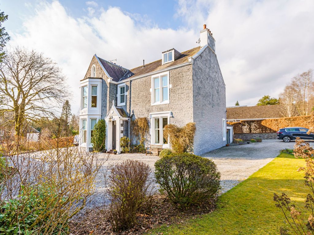 5 bed detached house for sale in Haywood Road, Moffat DG10, £595,000