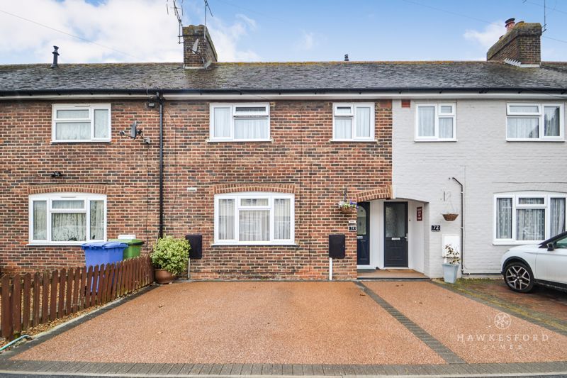 3 bed terraced house for sale in Barrow Grove, Sittingbourne ME10 Zoopla