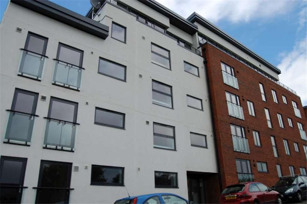 2 bed flat to rent in Lawford Mews, Bristol BS2 Zoopla