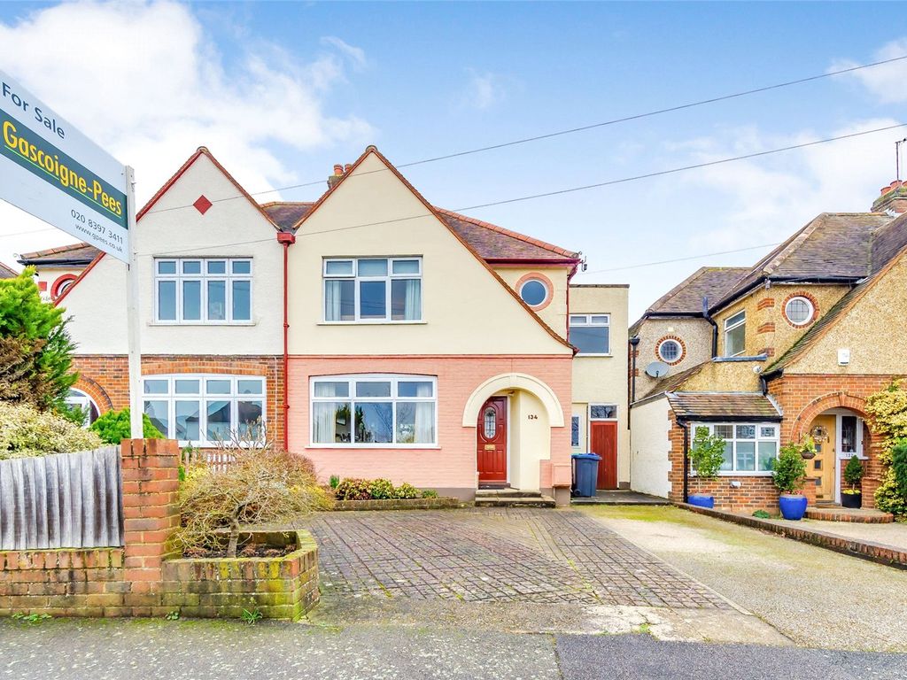 4 bed semidetached house for sale in Somerset Avenue, Chessington KT9