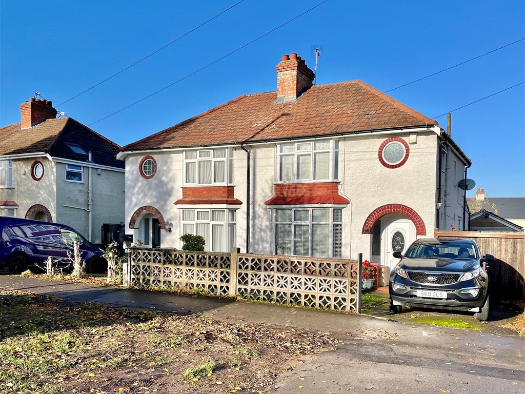 3 bed semidetached house for sale in Finlay Road, Gloucester GL4 Zoopla