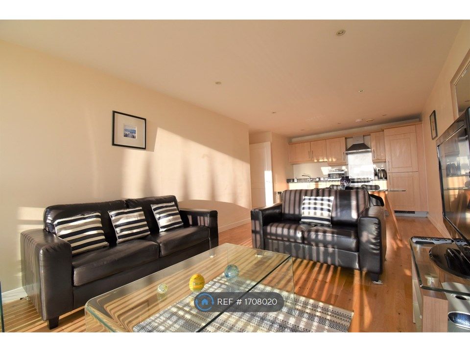 2 bed flat to rent in Lower Twelfth Street, Milton Keynes MK9 Zoopla