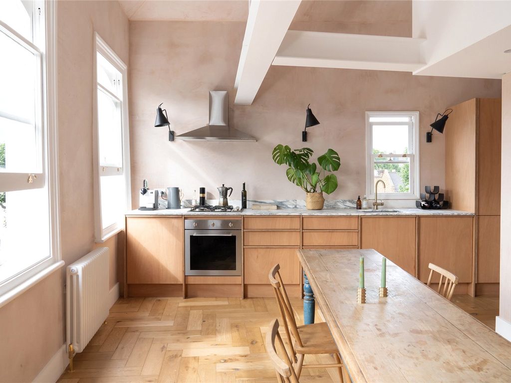 St Quintin Gardens North Kensington W10  